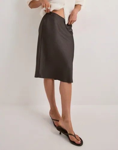 Neo Noir Brun Mindie Heavy Sateen Skirt
