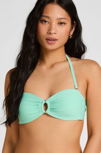 Hunkemöller Luksuriøs Bandeau Bikini Topp med Ring Grønn Hunkemöller Luksuriøs Bandeau Bikini Topp med Ring Grønn