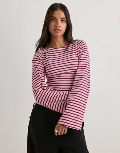Nelly Rutete/Stripete Stripe Wide Sleeve Top
