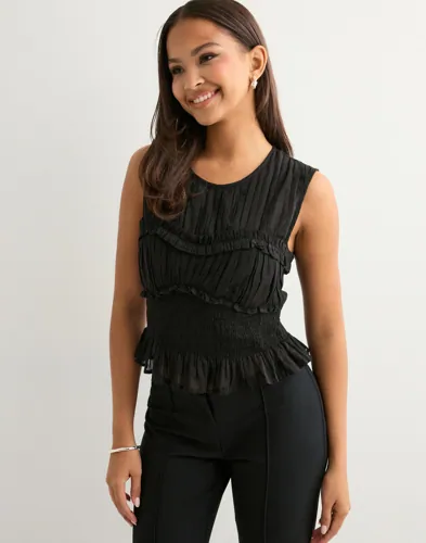 Neo Noir   Svart   Tiril S Voile Top