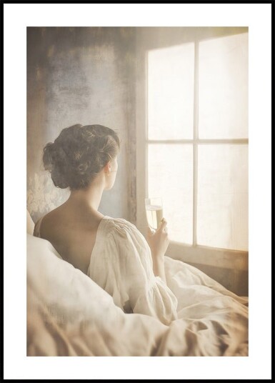 Moments of Stillness – Woman With Champagne Plakat Plakat / 21x30cm