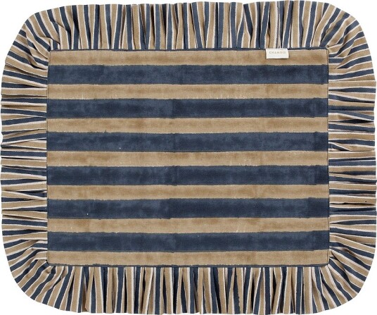 Chamois Bordservietter med volanger Jaipur STRIPE sett med 2 stk. Beige Chamois Bordservietter med volanger Jaipur STRIPE sett med 2 stk. Beige