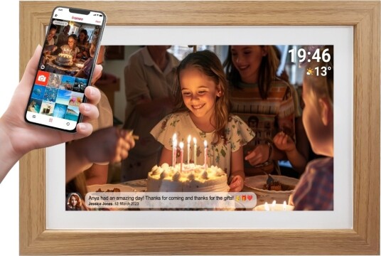 Denver Frameo 15,6" Digital Fotoramme med Wi-Fi og Berøringsskjerm i Lys Tre Denver Frameo 15,6" Digital Fotoramme med Wi-Fi og Berøringsskjerm i Lys Tre