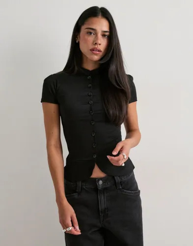 Nelly Svart Collar Button Top
