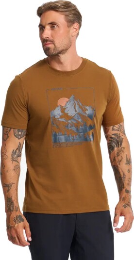 RevolutionRace Herre > Overdeler > T skjorter Easy Graphic T shirt Herre Monk's Robe Størrelse:4XL