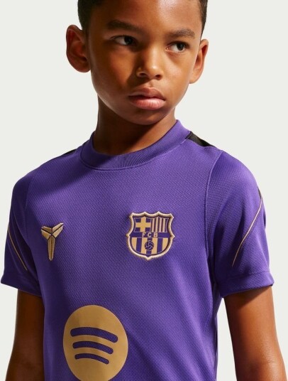 Barcelona Trenings T skjorte Dri fit Strike   Lilla/gull/svart Barn   Nike størrelse S: 128 137 cm