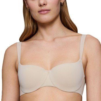 Triumph BH Body Make Up Illusion Balconette Bra Sand D 90 Dame Triumph BH Body Make Up Illusion Balconette Bra Sand D 90 Dame