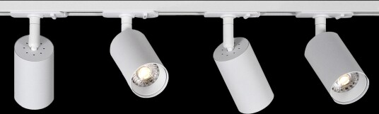 Spotlight Focus Track Gu10 Sæt 1 Faset Hvid Vipbar 90° Roterbar 350° 1 Faset Adapter Ip20. Inkl. 4 Stk. Armaturer. Spotlight Focus Track Gu10 Sæt 1 Faset Hvid Vipbar 90° Roterbar 350° 1 Faset Adapter Ip20. Inkl. 4 Stk. Armaturer.