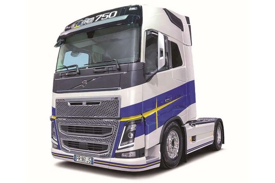 Italeri 3970 Volvo FH16 Medium Roof Lastebil Byggesett 1:24