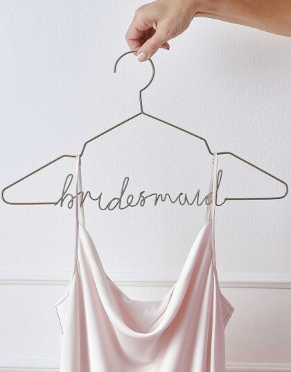 Gullfarget "Bridesmaid" Kleshenger i Metall 44x24 cModern Luxe