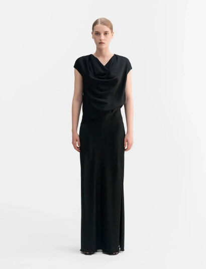 Ahlvar Gallery Hana Long Logo Satin Skirt - Black - M Ahlvar Gallery Hana Long Logo Satin Skirt - Black - M