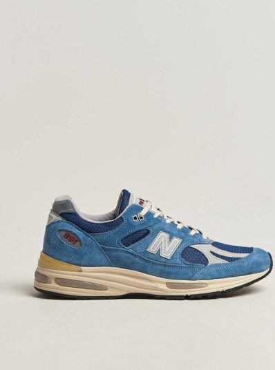 New Balance Made In US & UK New Balance Made in Made in UK 991v2 Vintage Sports Bluesteel