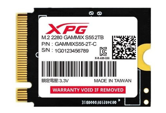 Adata Xpg - Ssd - 2 Tb - Intern - Integrert Kjøle Adata Xpg - Ssd - 2 Tb - Intern - Integrert Kjøle