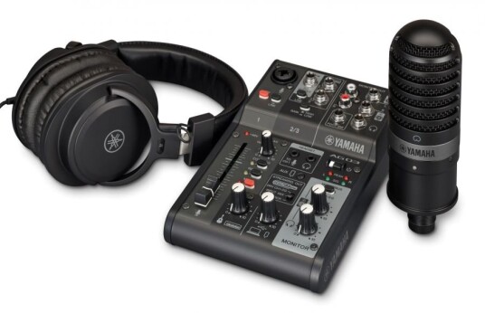Yamaha AG03 MkII Live Streaming Bundle Yamaha AG03 MkII Live Streaming Bundle