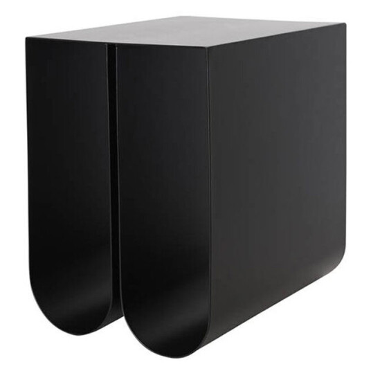 Kristina Dam Studio Curved sidebord black Kristina Dam Studio Curved sidebord black