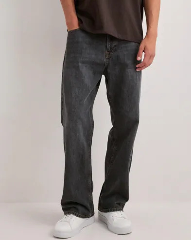 Jack & Jones Jjited Jjclassic Sq 397 Ln Straight leg jeans Svart