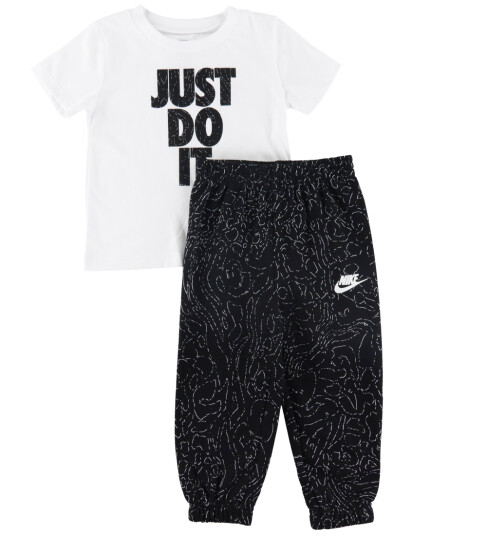 Nike Sett T skjorte/Joggebukse Svart/Hvit 12 md T skjorte 80