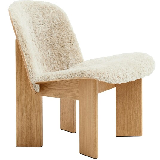 Hay Chisel Loungestol med Polstret Front Eik / Saueskinn Mohawi 21 Hay Chisel Loungestol med Polstret Front Eik / Saueskinn Mohawi 21