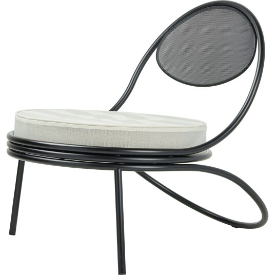GUBI Copacabana Utestol Matt Sort/ Leslie Stripe 020 GUBI Copacabana Utestol Matt Sort/ Leslie Stripe 020