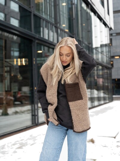 Garnius X Veronica Løken 621V-01b ARLO Knit Vest