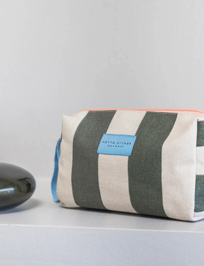 Mette Ditmer Bring It Cosmetic Bag   Green   ONE SIZE