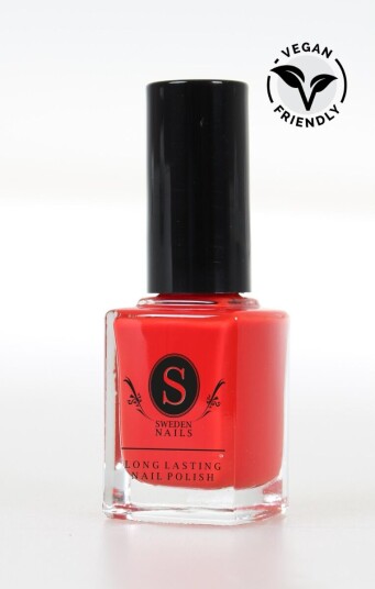 Sweden Nails Red Lady