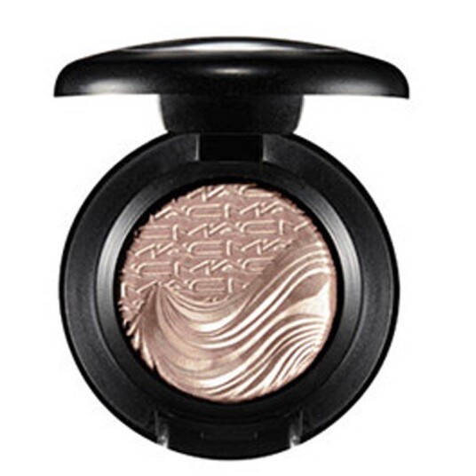 MAC Cosmetics Extra Dimension Eye Shadow 1,3 g A Natural Flirt MAC Cosmetics Extra Dimension Eye Shadow 1,3 g A Natural Flirt