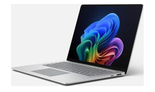 Microsoft Surface Laptop 7 - 15" Touchscreen | Core Ultra 5 | 16GB | 512GB