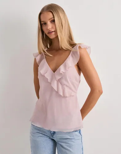 Nelly Rosa Flounce v neck top