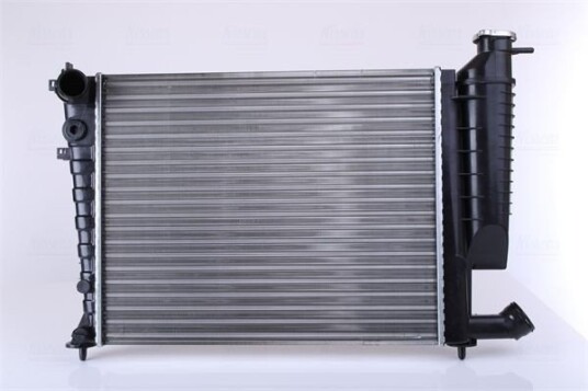 Radiator NISSENS 61335A