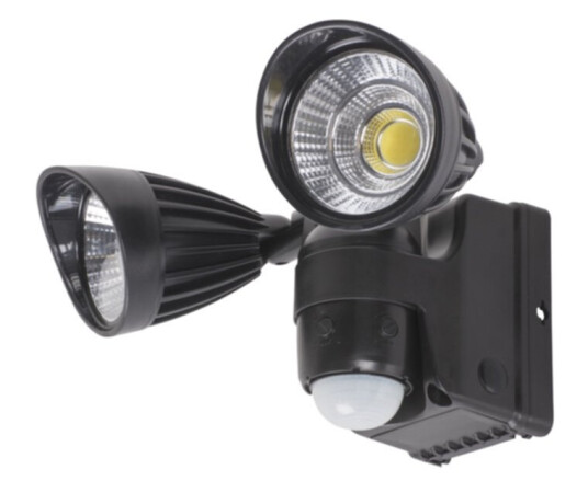 AIRAM Garage PIR Light 2X3W COB LED 400lm AIRAM Garage PIR Light 2X3W COB LED 400lm