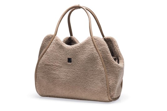 Designed by Lotte Tebby Bæreveske Beige 43cm