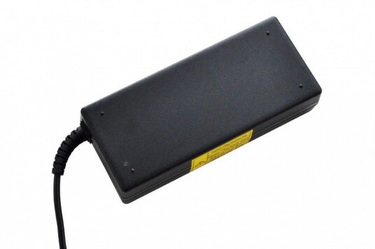 Acer strømadapter - 45 watt Acer strømadapter - 45 watt
