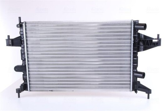 Radiator NISSENS 63007