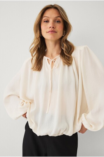 Ellos Collection Bluse med rynkedetaljer Hvit