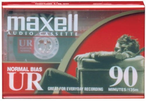 Kassettrekvisita  Opptakskassett  1 x Maxell UR90 Audio Cassette  Kassett