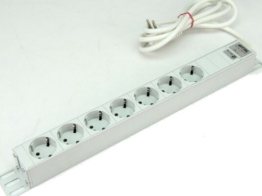 Rittal Stikkontaktlist 1U med 7 Uttak og 2m Kabel for Rack