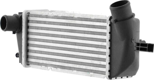 Intercooler HELLA 8ML 366 471-001