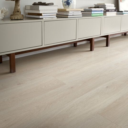 PERGO VINYLGULV MODERN PLANK LIGHT WASHED OAK OPTIMUM GLUE PERGO VINYLGULV MODERN PLANK LIGHT WASHED OAK OPTIMUM GLUE