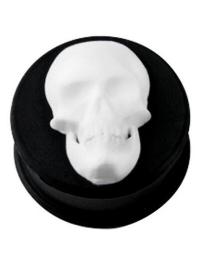 Smiling White Skull Svart Piercing Plugg Strl 18 mm