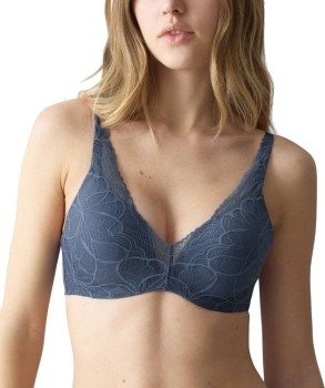 Triumph Body Make Up Illusion Lace Wp   Blue   85 B