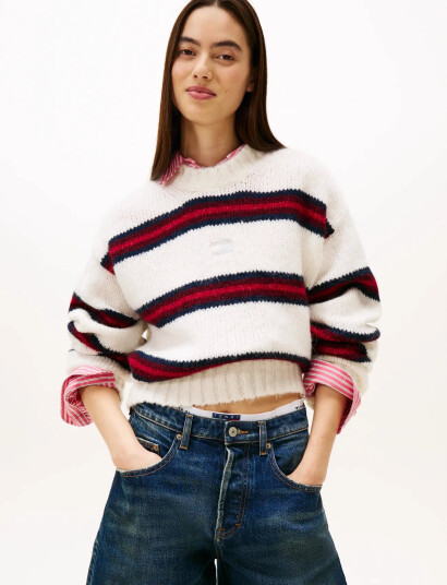 Tommy Jeans Tjw Badge Stripe Fluffy Sweater - White - L Tommy Jeans Tjw Badge Stripe Fluffy Sweater - White - L