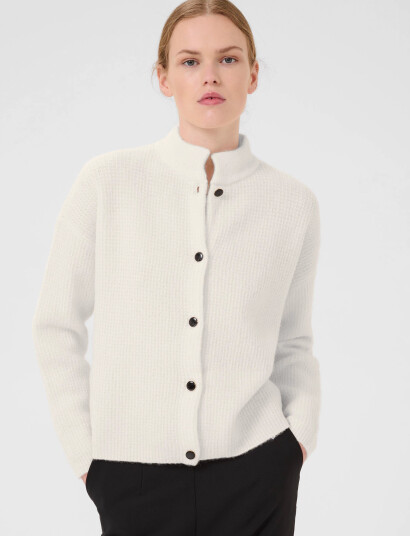Gestuz Alphagz Short Cardigan Noos - White - L Gestuz Alphagz Short Cardigan Noos - White - L