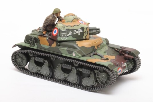 Tamiya 35373 - 1/35 French light tank R35