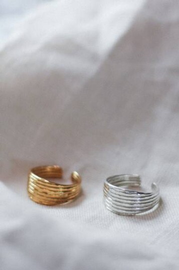 Annevera Kvist Earcuff tykk forgylt