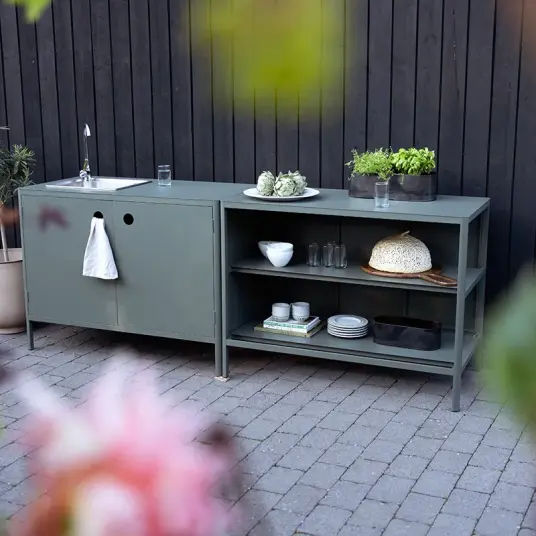Brafab Kelia utekjøkken med hylle Nordic Green Brafab Kelia utekjøkken med hylle Nordic Green