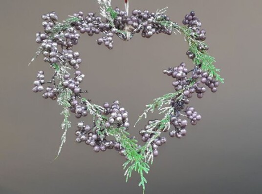 Hjerte med brunrosa bær grønne blad og glitter Hjerte med brunrosa bær grønne blad og glitter