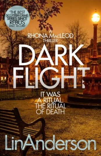Dark Flight Av Lin Anderson