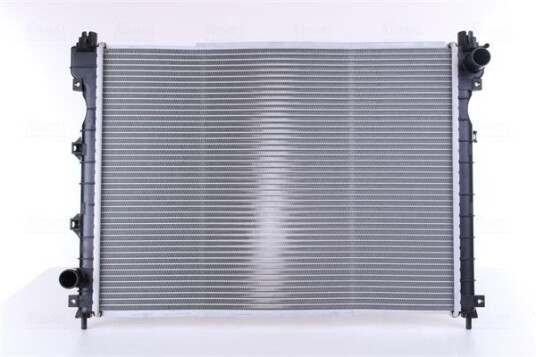 Radiator NISSENS 64310A