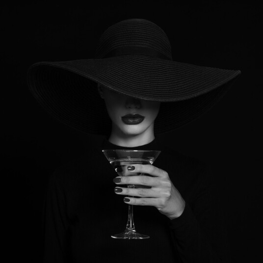Plakat Elegant dame med drink Plakat Elegant dame med drink